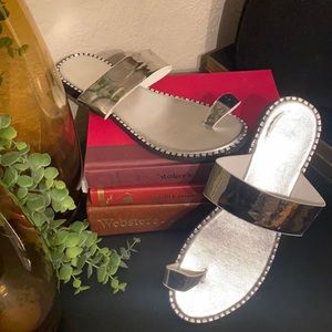 Metallic One toe sandal